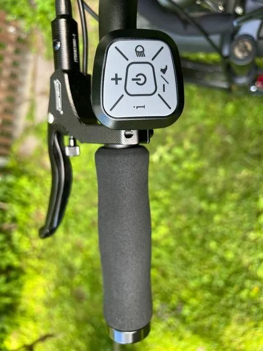 Lankeleisi MG600 Plus näytön hallintanapit