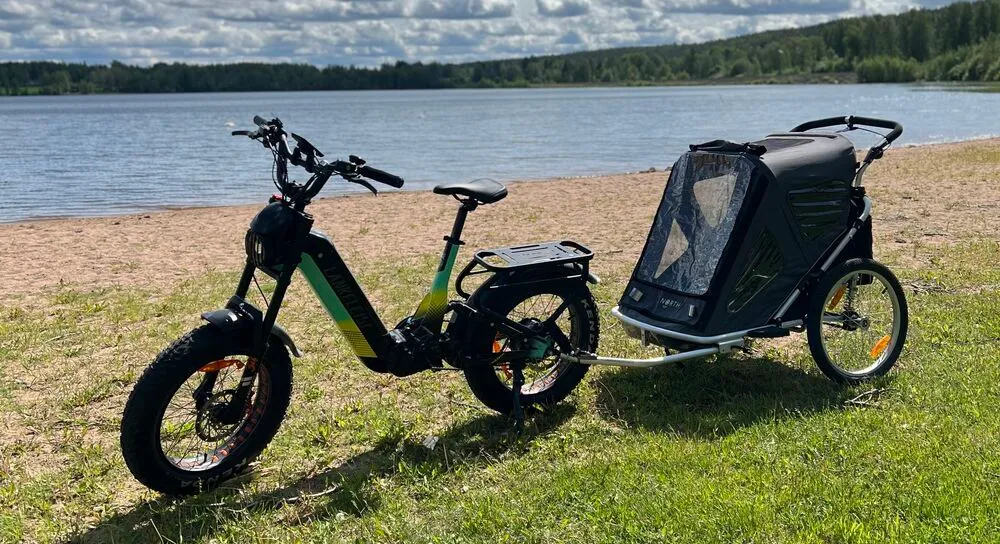 Lankeleisi RX800 Plus sähköpyörä peräkärryn kanssa